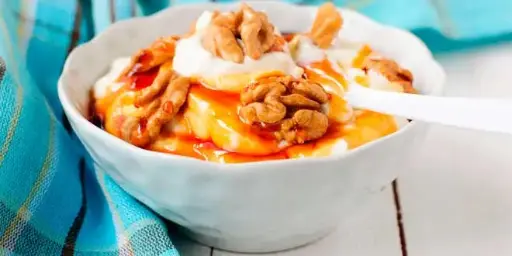 Requesón con miel y nueces